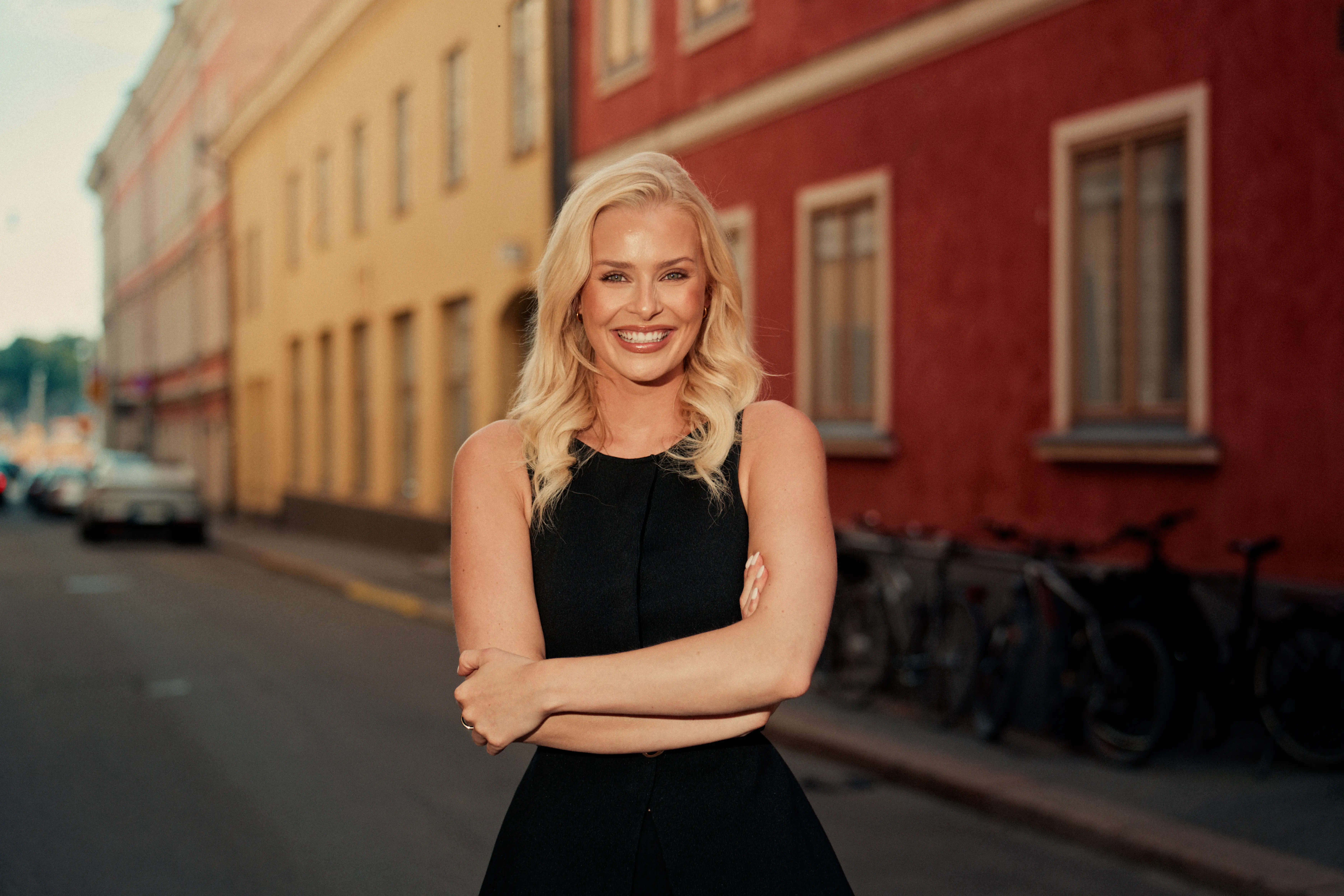 Minni Takala Helsingin kadulla